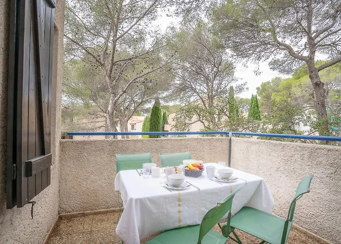 Apartment Les Jardins D'azur-2 By Interhome
